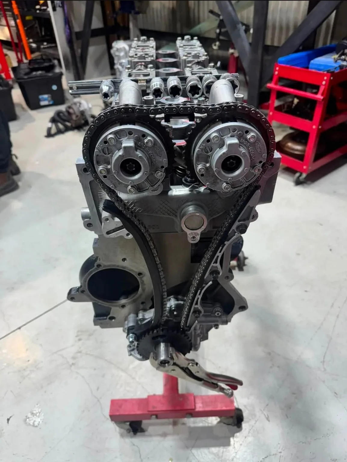 Engine timing assembly